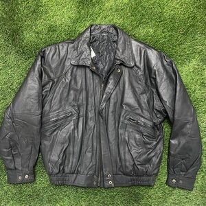 Men's Vintage Black Leather Bomber Jacket